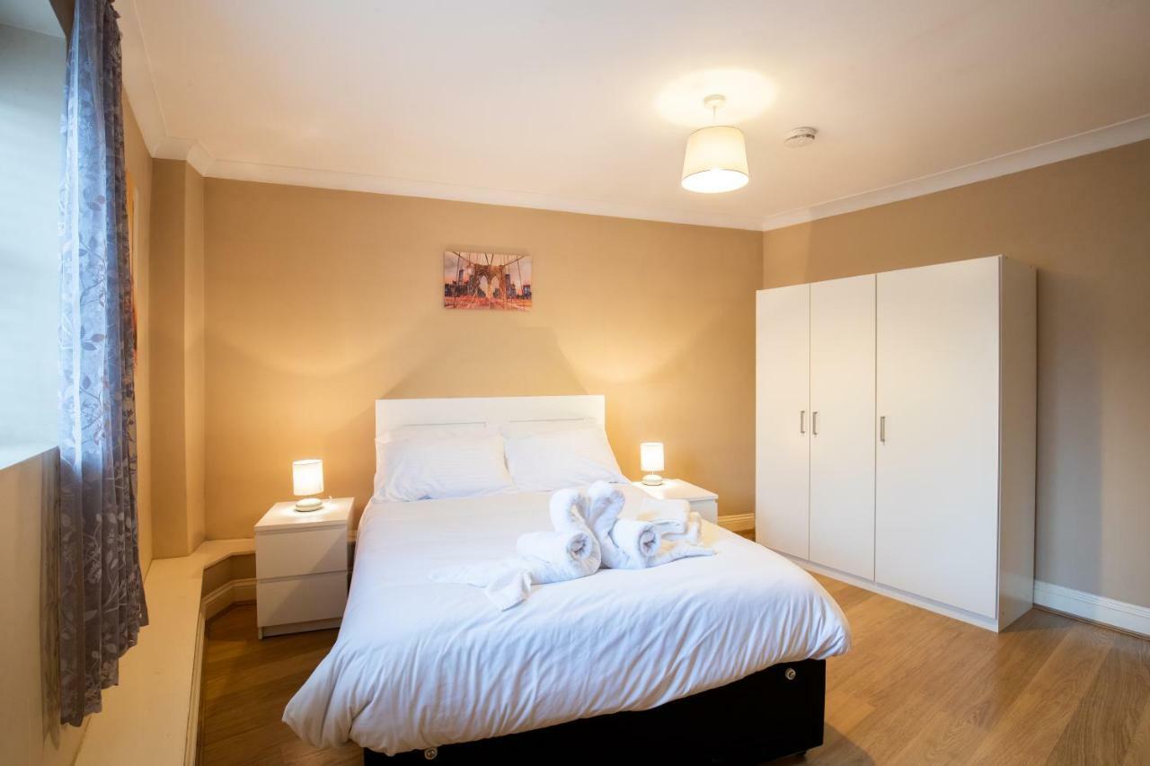Spacious 2Br Flat In Stansted Lejlighed Stansted Mountfitchet Eksteriør billede