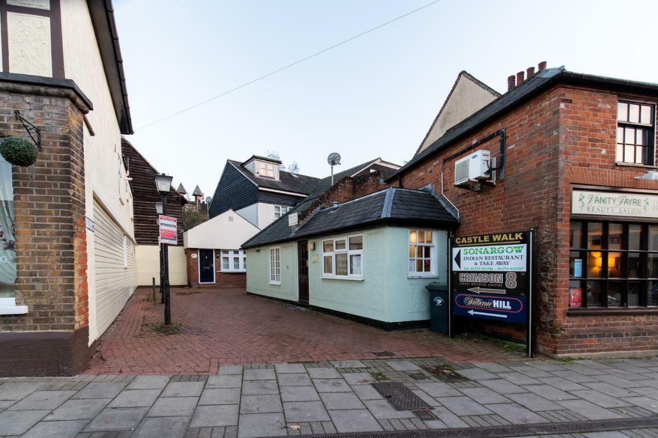 Spacious 2Br Flat In Stansted Lejlighed Stansted Mountfitchet Eksteriør billede