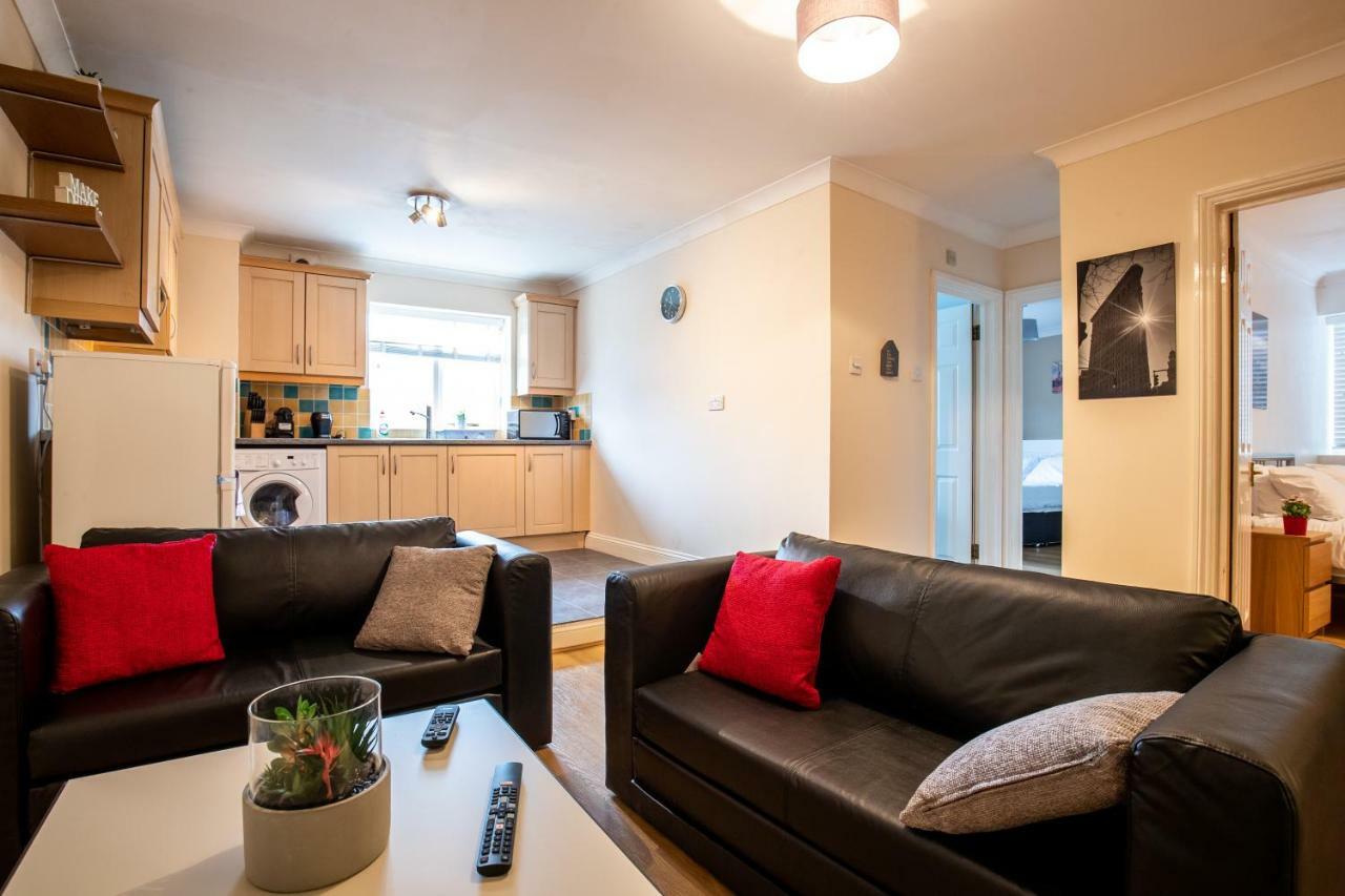 Spacious 2Br Flat In Stansted Lejlighed Stansted Mountfitchet Eksteriør billede