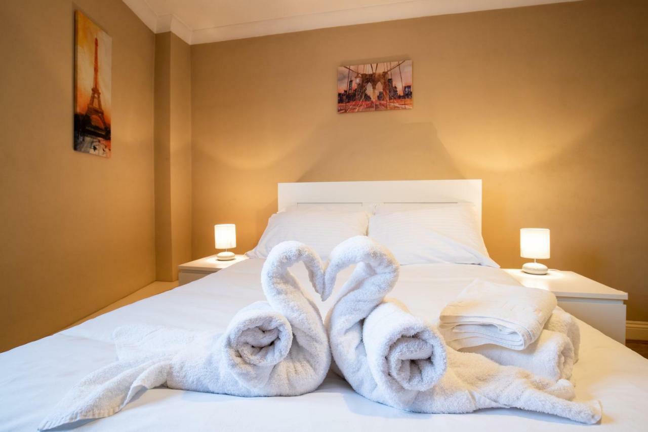 Spacious 2Br Flat In Stansted Lejlighed Stansted Mountfitchet Eksteriør billede