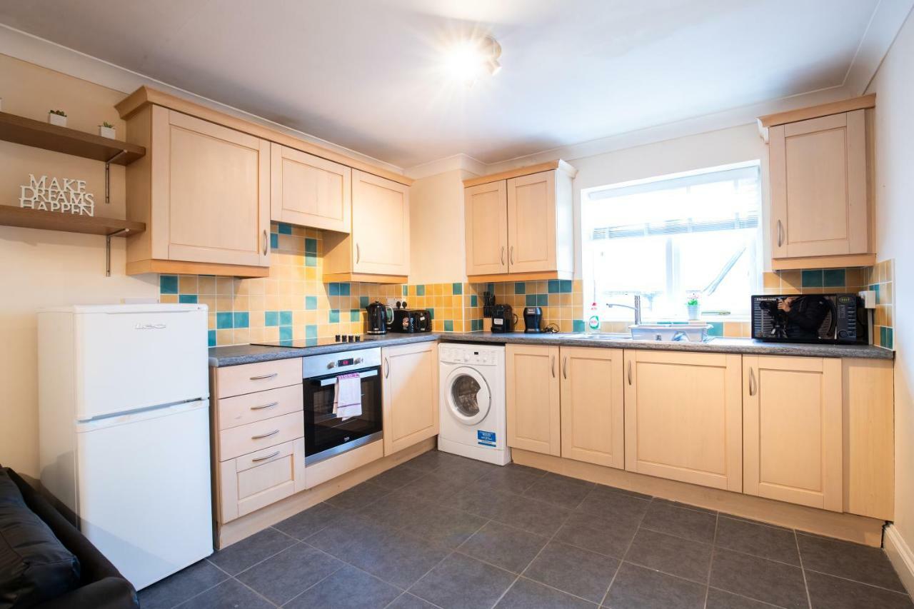 Spacious 2Br Flat In Stansted Lejlighed Stansted Mountfitchet Eksteriør billede