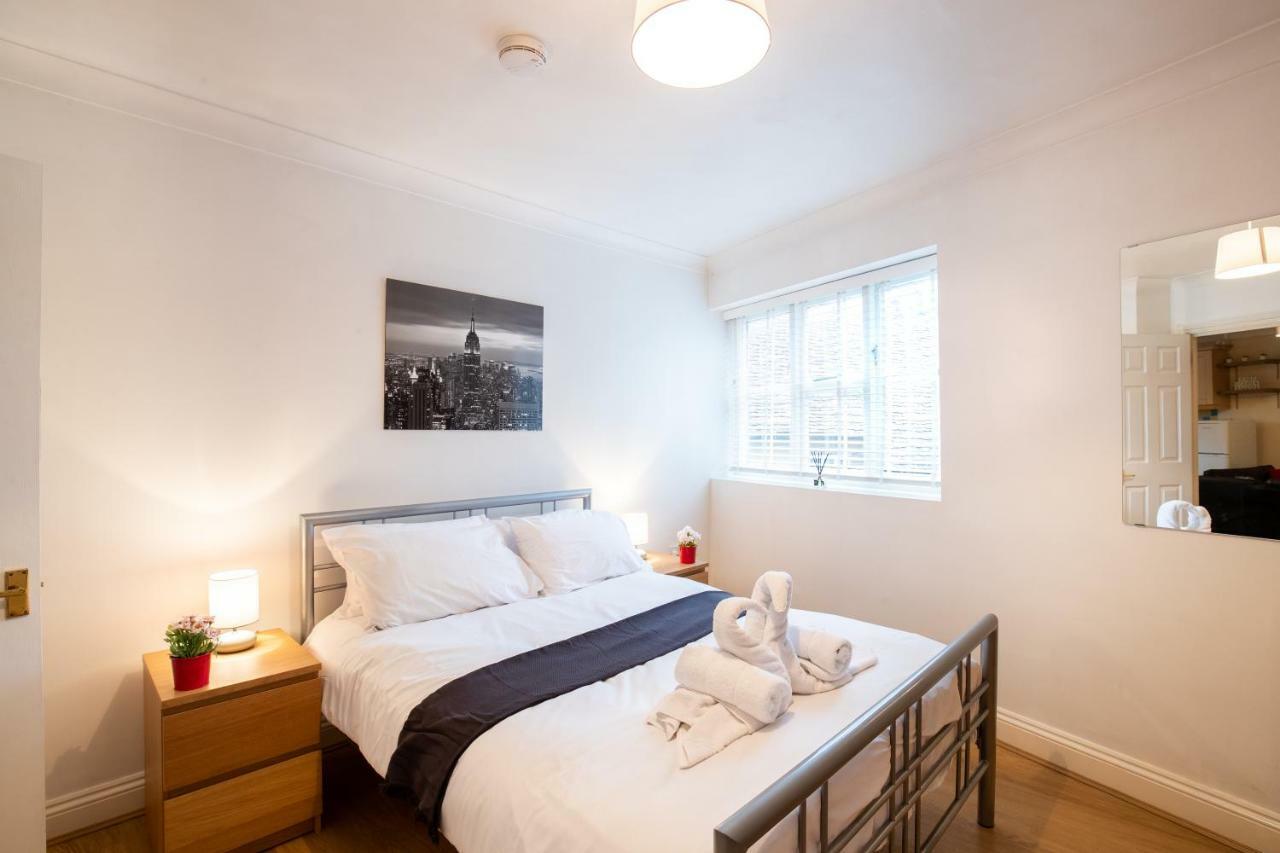 Spacious 2Br Flat In Stansted Lejlighed Stansted Mountfitchet Eksteriør billede